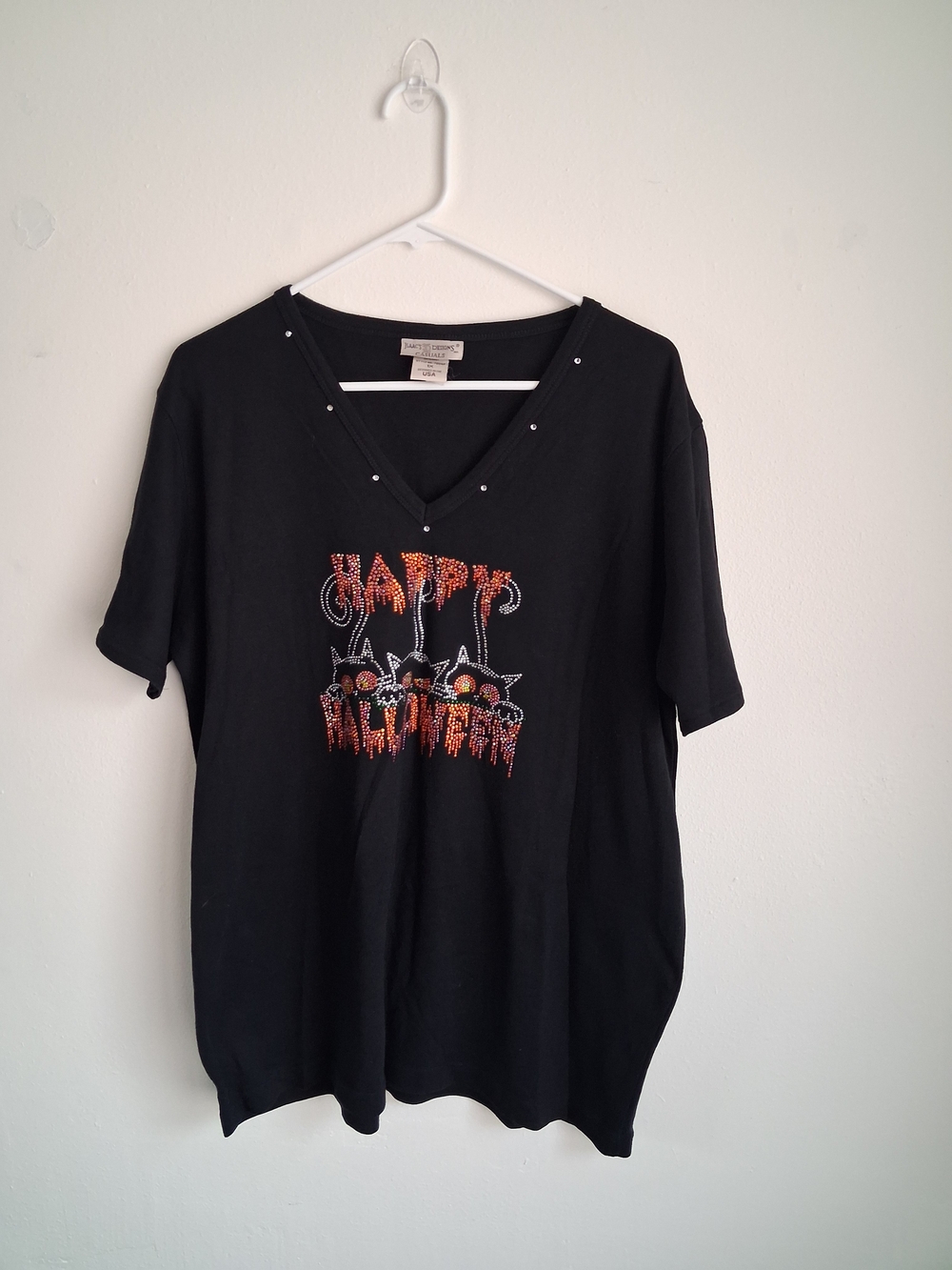 Isaac's Designs Black Rhinestone Halloween Pumpkin Cat V-Neck Top 1X